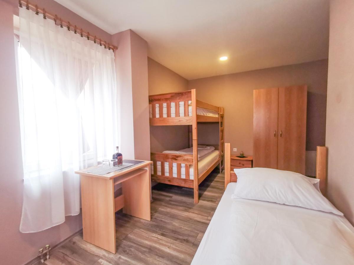 Villa Dijana Gračac Extérieur photo