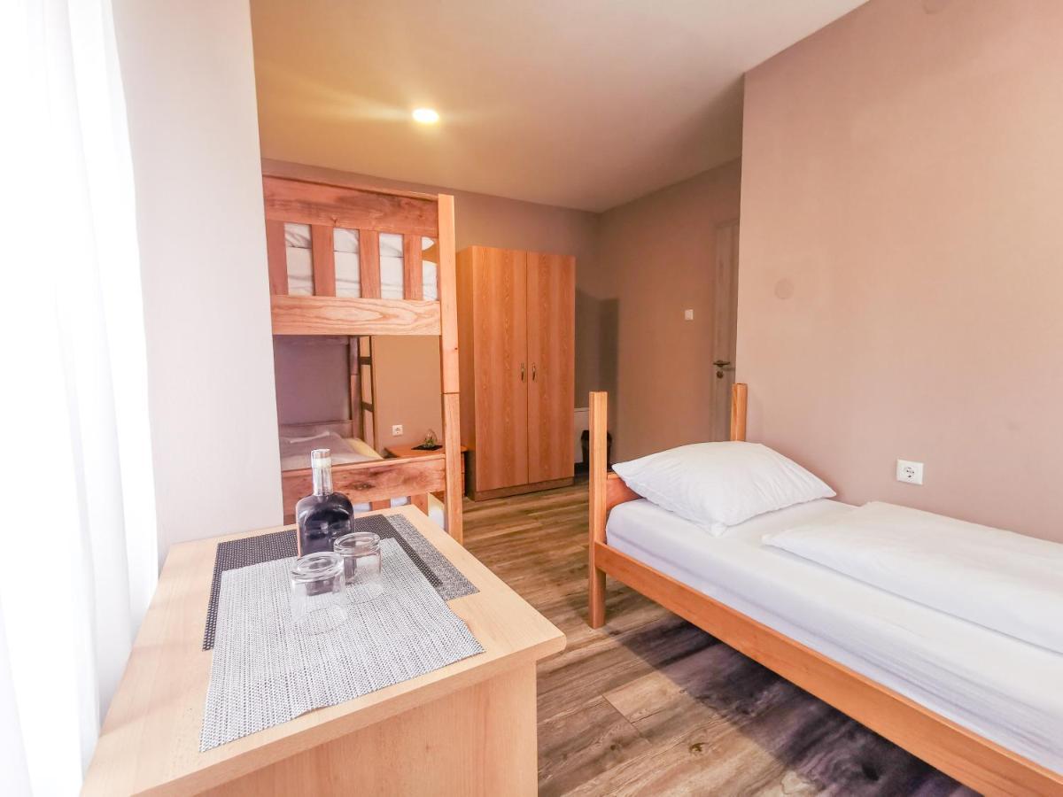Villa Dijana Gračac Extérieur photo